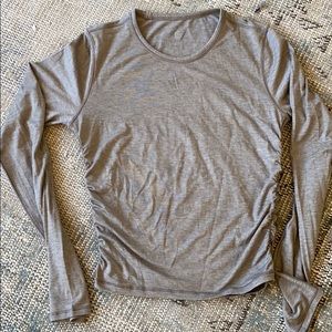 Lululemon cropped shirt